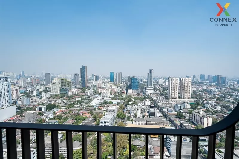 FOR RENT condo , XT Ekkamai , high floor , BTS-Ekkamai , Khlong T